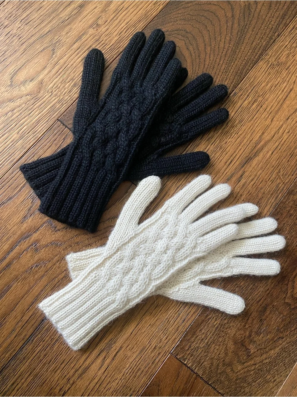 SET OF 2 PAIRS Hand Knit Alpaca Women’s Gloves - Black & Cream